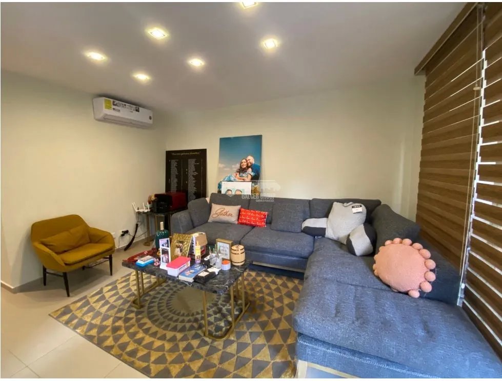 BRISAS DEL GOLF / GARDENIAS / 260M / 3 HABITACION / ESQUINA