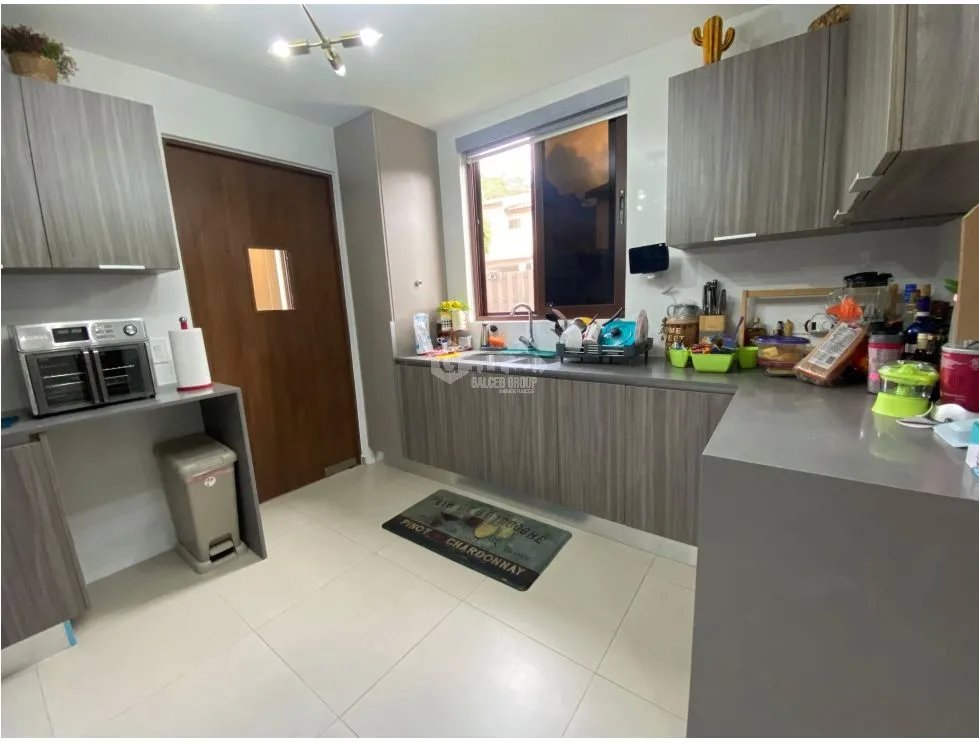 BRISAS DEL GOLF / GARDENIAS / 260M / 3 HABITACION / ESQUINA