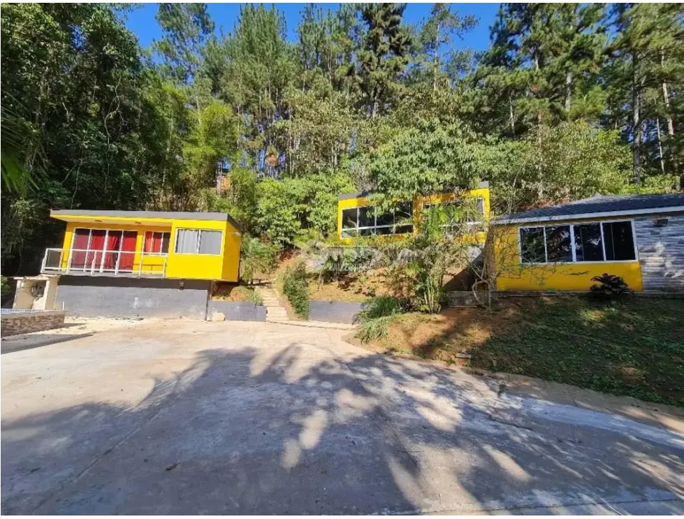 CERRO AZUL / ALTOS DE CERRO AZUL / 2446M / 3 CABAÑAS / JACUZZI