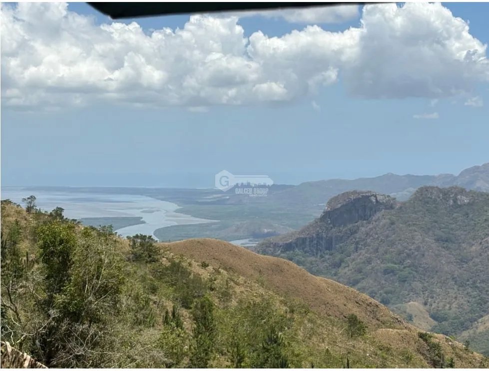 TERRENO DE MONTAÑA  VISTA AL MAR y RIO  / CAPIRA / CAMPANA / 5467M