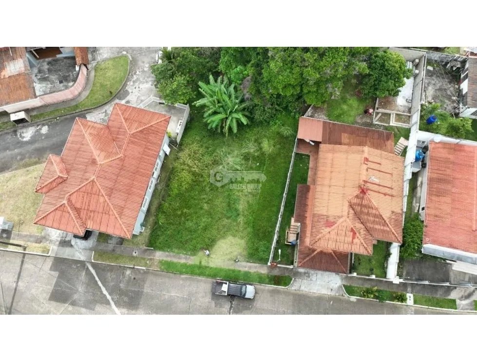 TERRENO / CRISTOBAL COLON / 424.89 M2 / PLANO / AREA RESIDENCIAL JC
