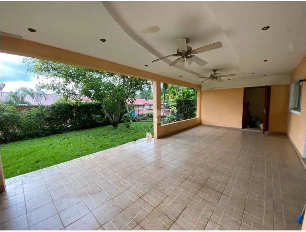 HOWARD / 319 M2  / 3 HABITACION + SERVICIO / TERRAZA / DOS NIVELES