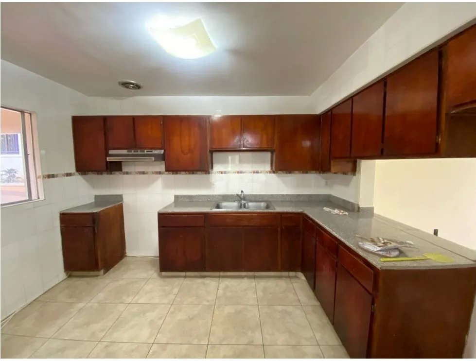 HOWARD / 319 M2  / 3 HABITACION + SERVICIO / TERRAZA / DOS NIVELES