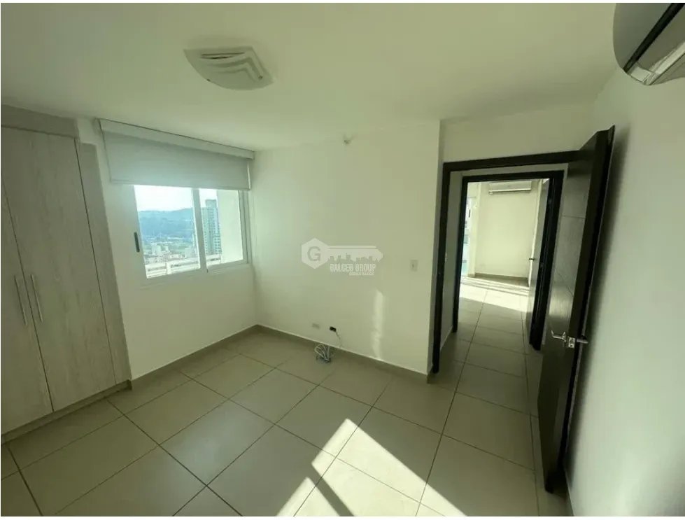 CONDADO DEL REY / PH KINGS PARK / 131M / BALCON / DEPOSITO