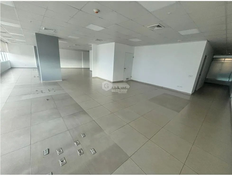 OFICINA / COSTA DEL ESTE / PLAZA REAL  / 290M / DIVISIONES / VACIA