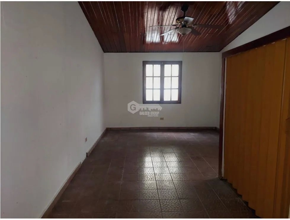 VILLA DE LAS FUENTES / 274M / TRES NIVELES / BALCON