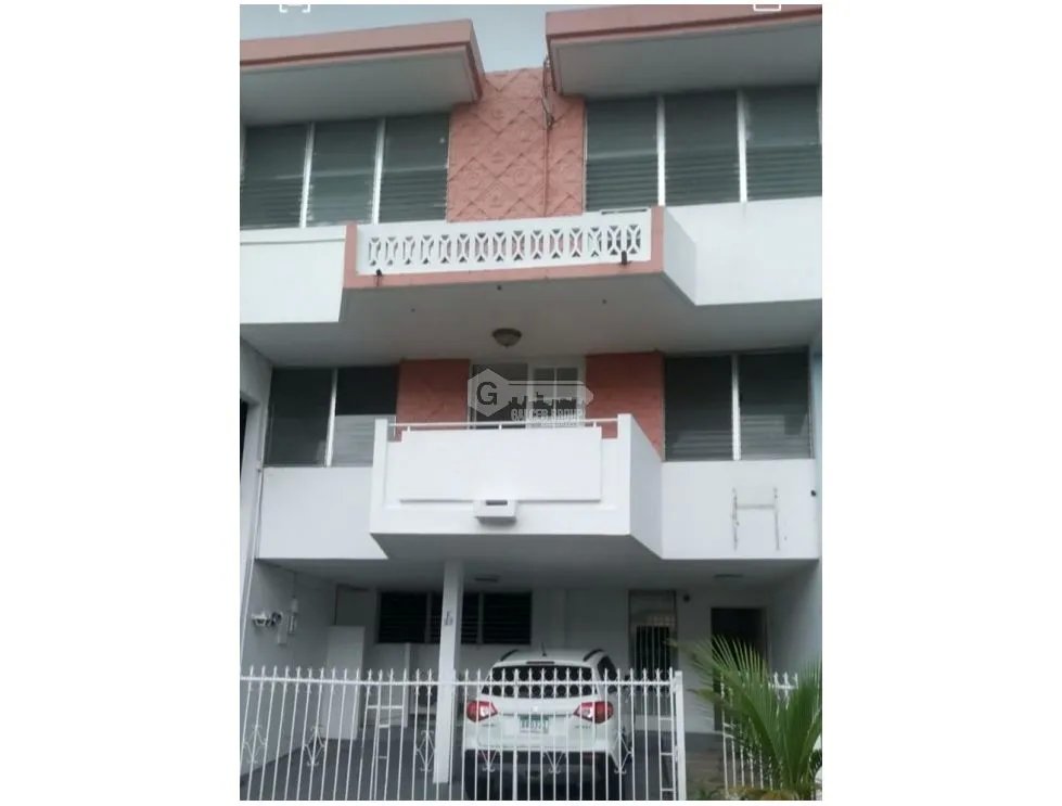 VILLA DE LAS FUENTES / 274M / TRES NIVELES / BALCON
