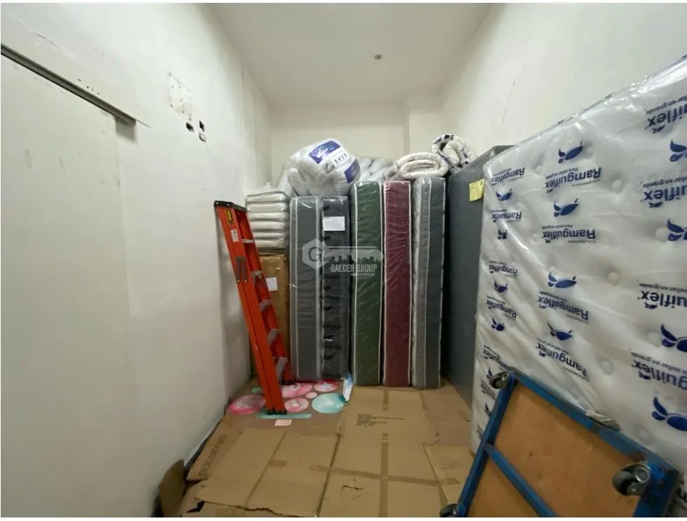 REMATE LOCAL COMERCIAL / WESTLAND MALL / DOS DIVISIONES / PLANTA BAJA