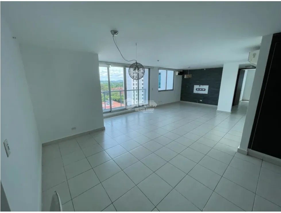 VIA ARGENTINA / PH MIRO / 126M / BALCON / 2 HABITACIONES