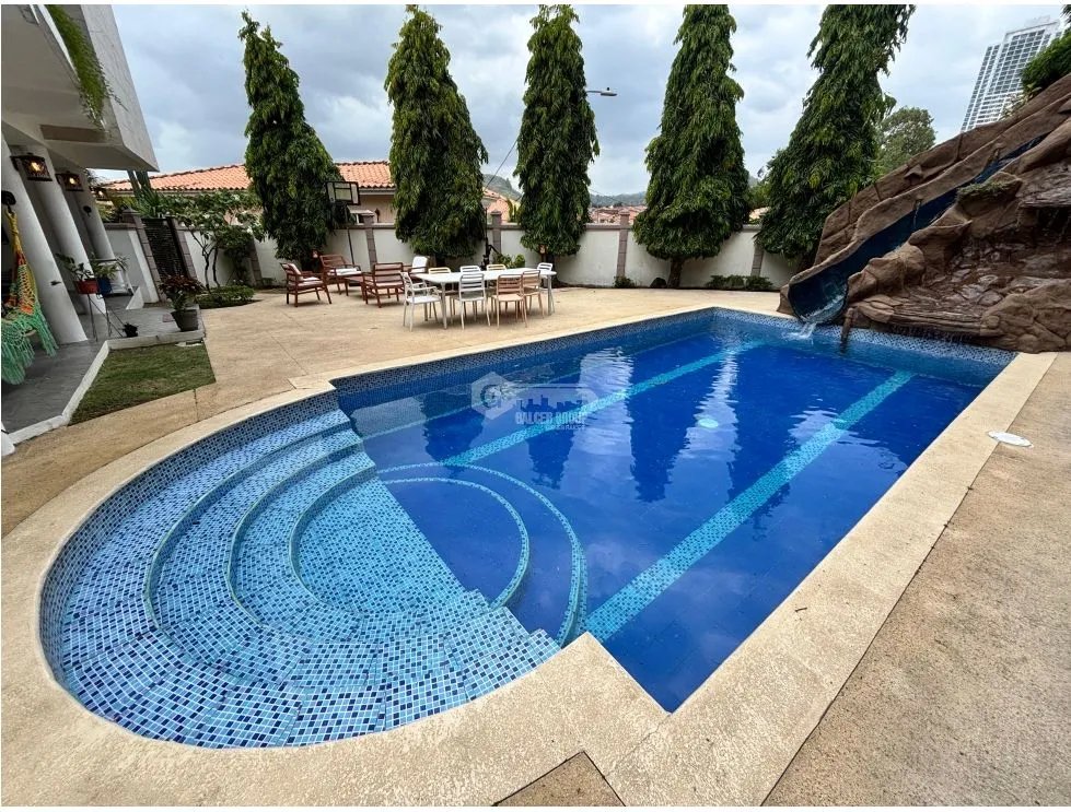 ALTOS DE PANAMA / CONDADO DEL REY / 5 RECÁMARAS  / 768m2 / PISCINA