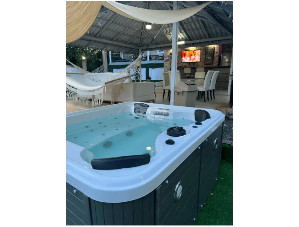 CORONADO / PISCINA / 892m2 / AMOBLADA / FUERA DEL CLUB