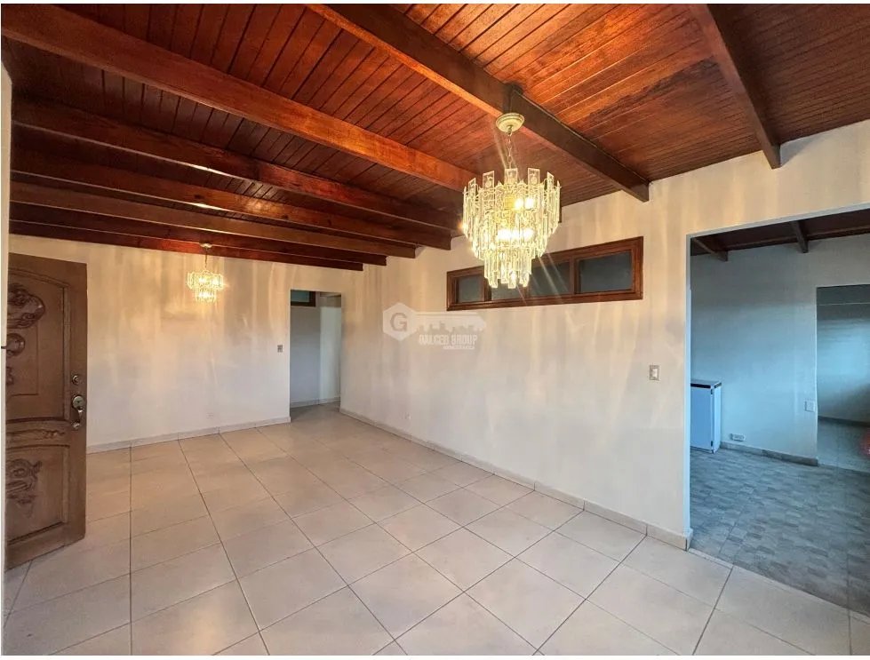 BETANIA RESIDENCIAL COMERCIAL / 455M /  PATIO CON TERRAZA / 4 HAB