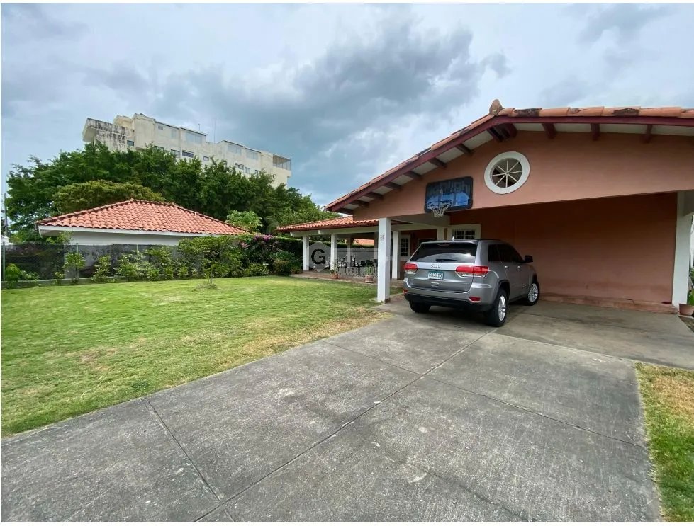 Single Family House for sale in Coronado