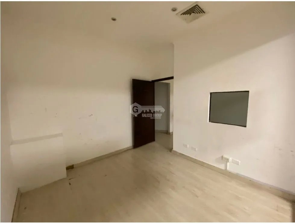 LOCAL COMERCIAL PLANTA ALTA  / GALERIAS MARBELLA PLAZA / 90M