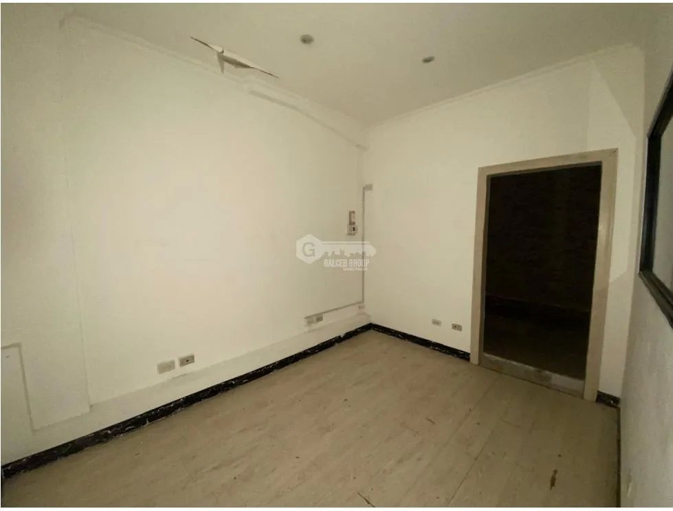 LOCAL COMERCIAL PLANTA ALTA  / GALERIAS MARBELLA PLAZA / 90M