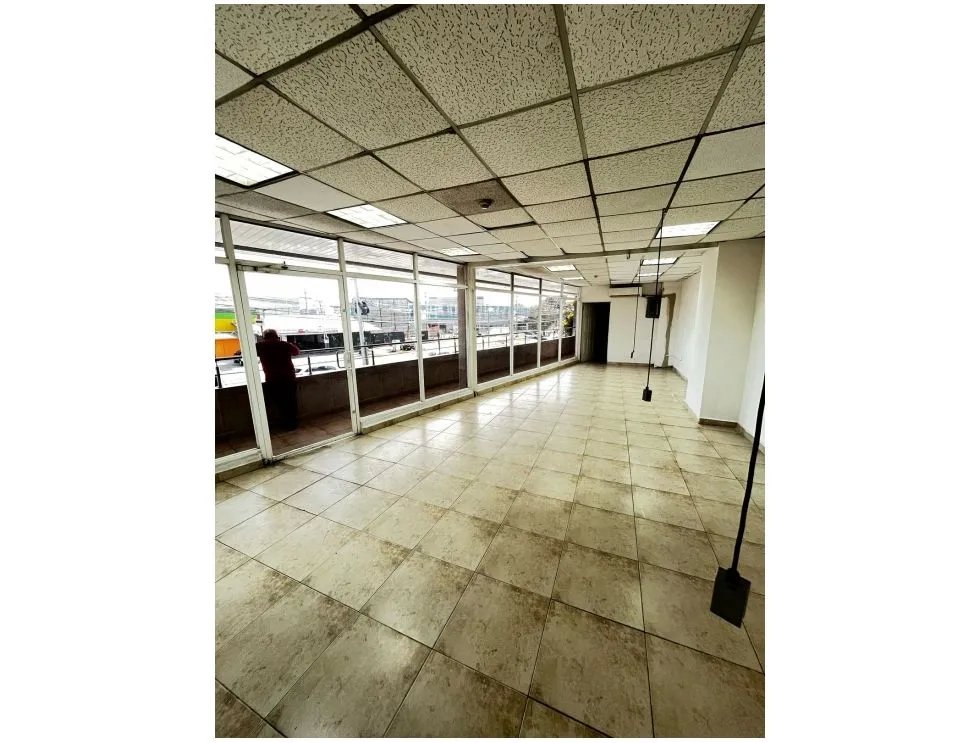 LOCAL COMERCIAL / LLANO BONITO / 67M / PLANTA ALTA