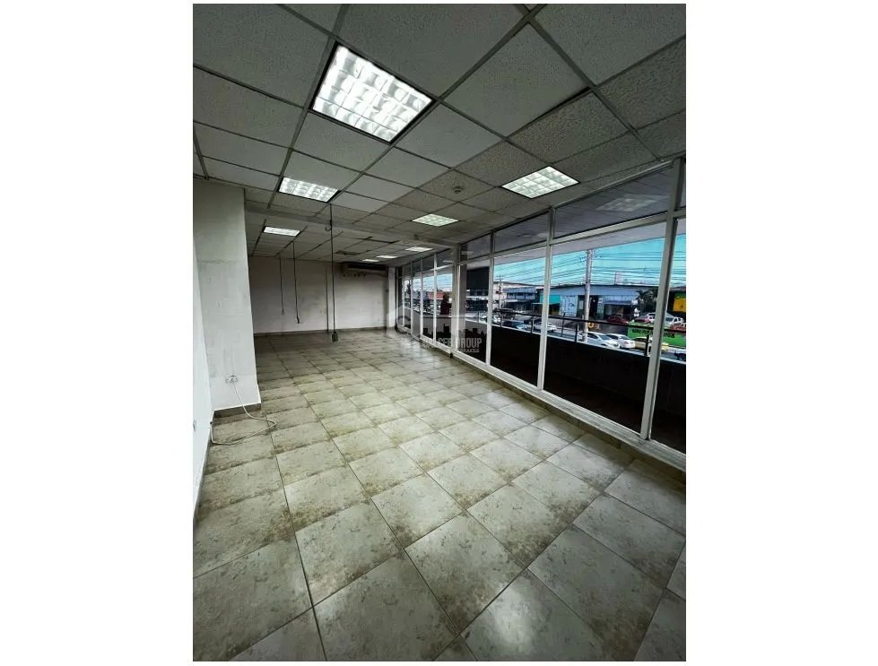 LOCAL COMERCIAL / LLANO BONITO / 67M / PLANTA ALTA