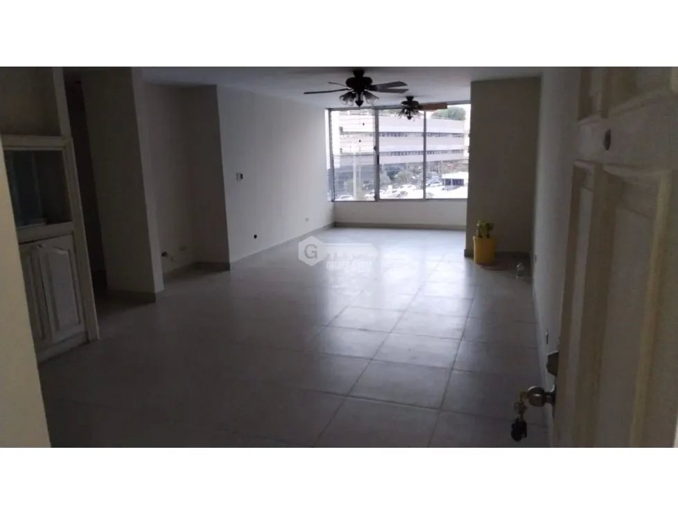 VIA PORRAS / PH PACIFIC GARDENS / 2 HABITAC + HABIT SERVICIO / 102 M2