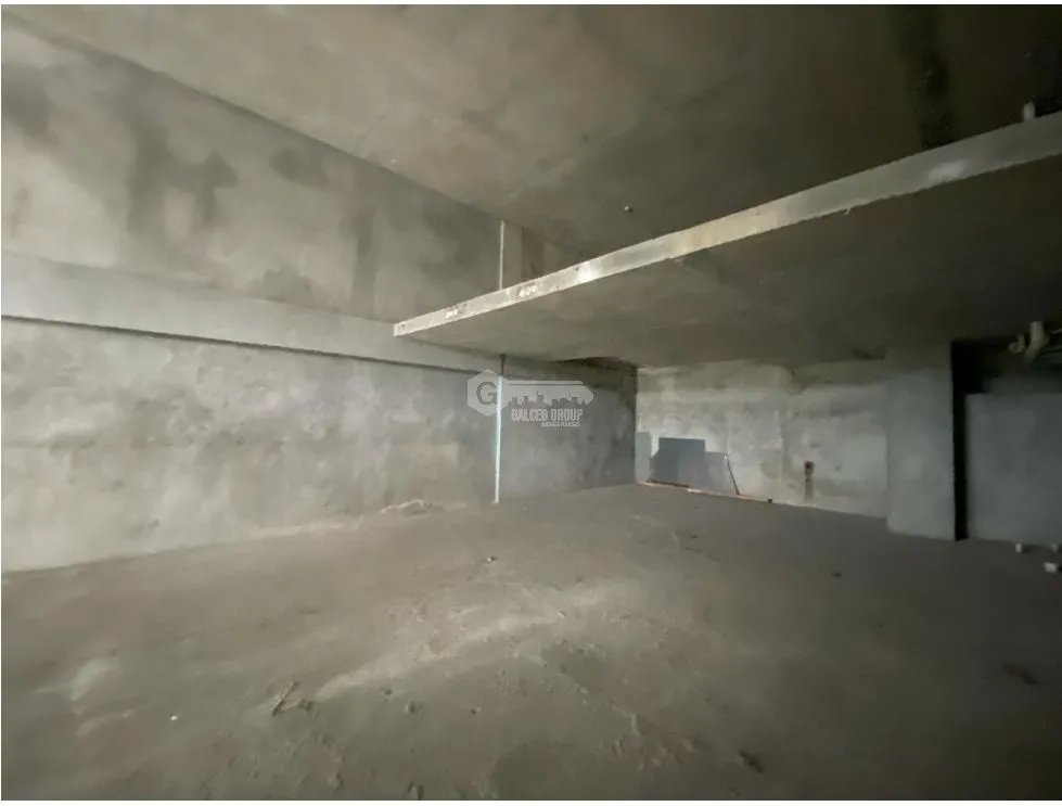 LOCAL COMERCIAL / VIA BRASIL / CITY MALL  / PLANTA BAJA / 217M