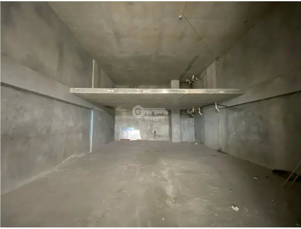 LOCAL COMERCIAL / VIA BRASIL / CITY MALL  / PLANTA BAJA / 217M