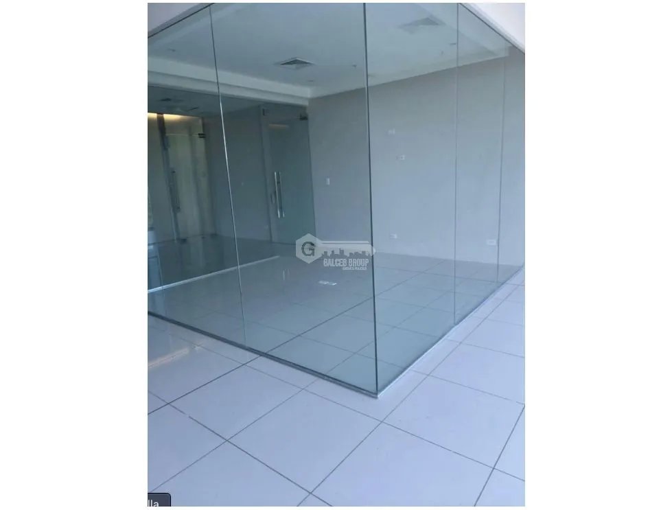 OFICINA  / COSTA DEL ESTE / BOULEVARD DEL ESTE  / 92M2 / VIA PRINCIPAL