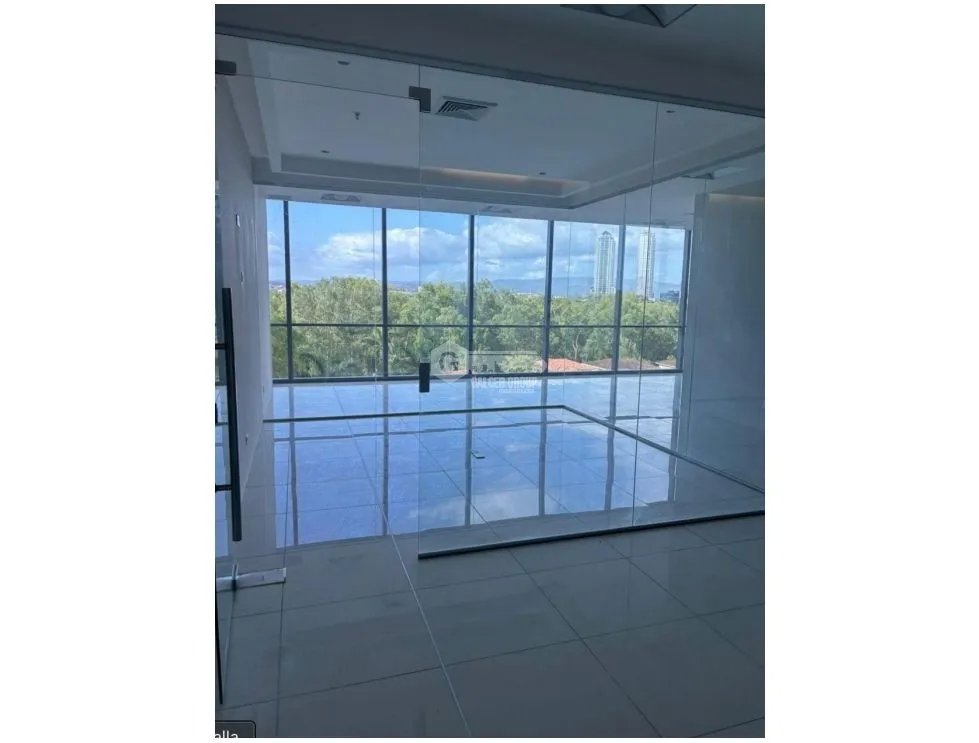 OFICINA  / COSTA DEL ESTE / BOULEVARD DEL ESTE  / 92M2 / VIA PRINCIPAL