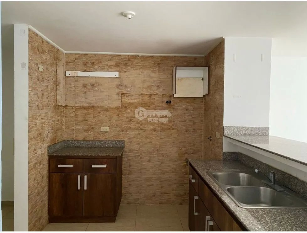 Apartment for sale in Condado del Rey