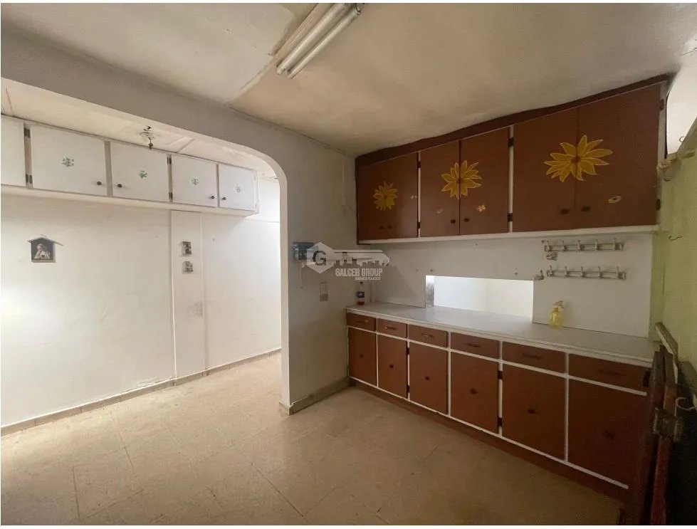 SAN ANTONIO / 1000M2 / 6 HABITACIONES / TERRAZA / ANEXO INDEPENDIENTE