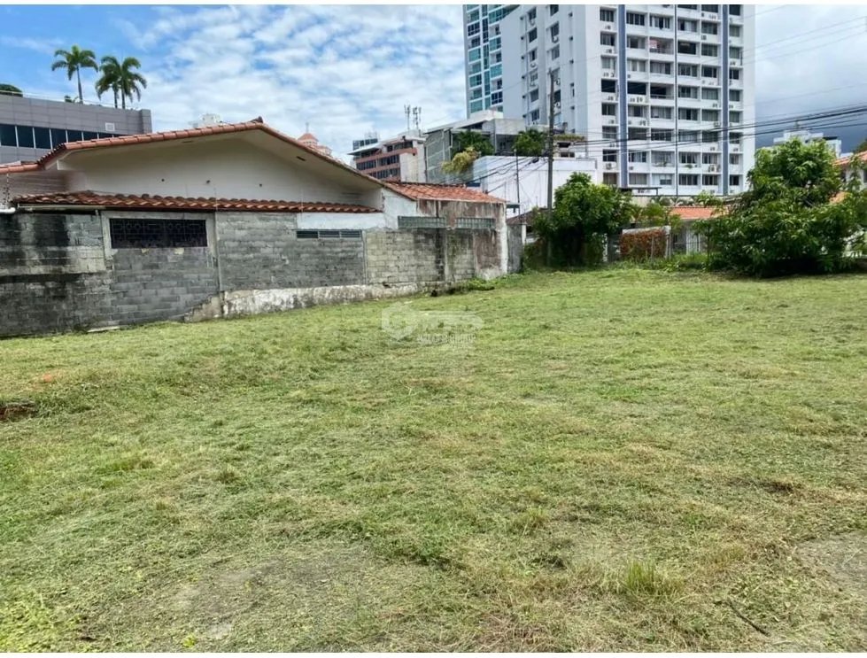 TERRENO / SAN FRANCISCO / 677.48M2 / VIA PRINCIPAL / GANGA