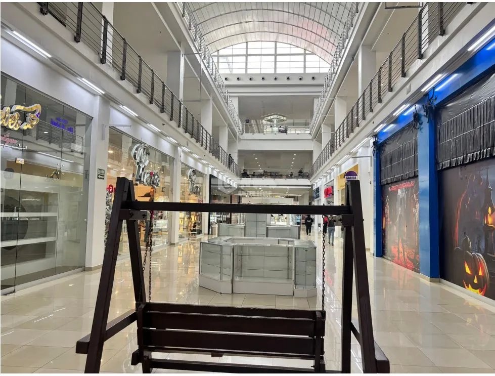 LOCAL COMERCIAL / LOS ANDES MALL  /  175M2 / PLANTA BAJA