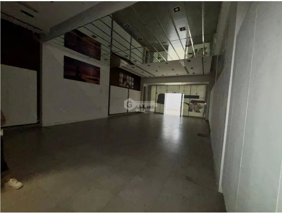 LOCAL COMERCIAL / LOS ANDES MALL  /  175M2 / PLANTA BAJA