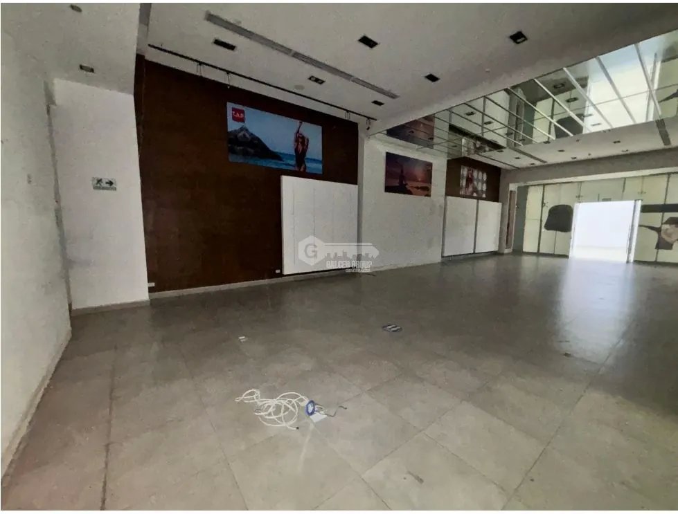 LOCAL COMERCIAL / LOS ANDES MALL  /  175M2 / PLANTA BAJA