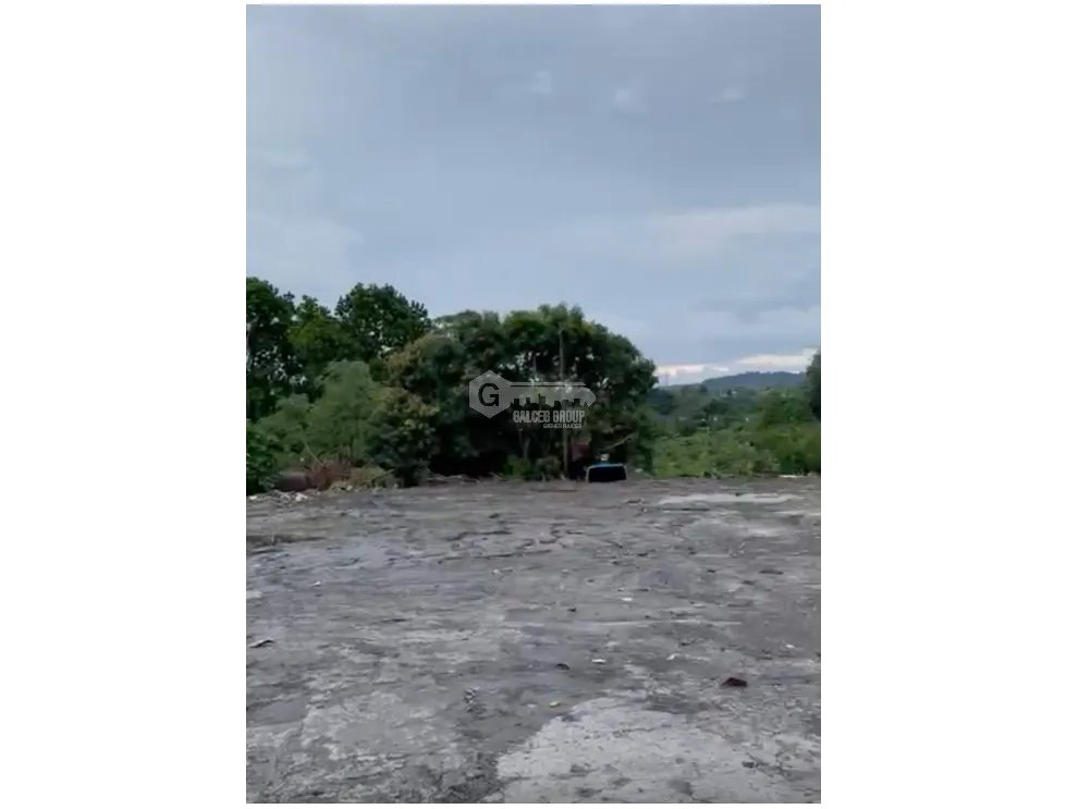 TERRENO PARA USO COMERCIAL / MAÑANITAS / CERCADO / 4518 M2