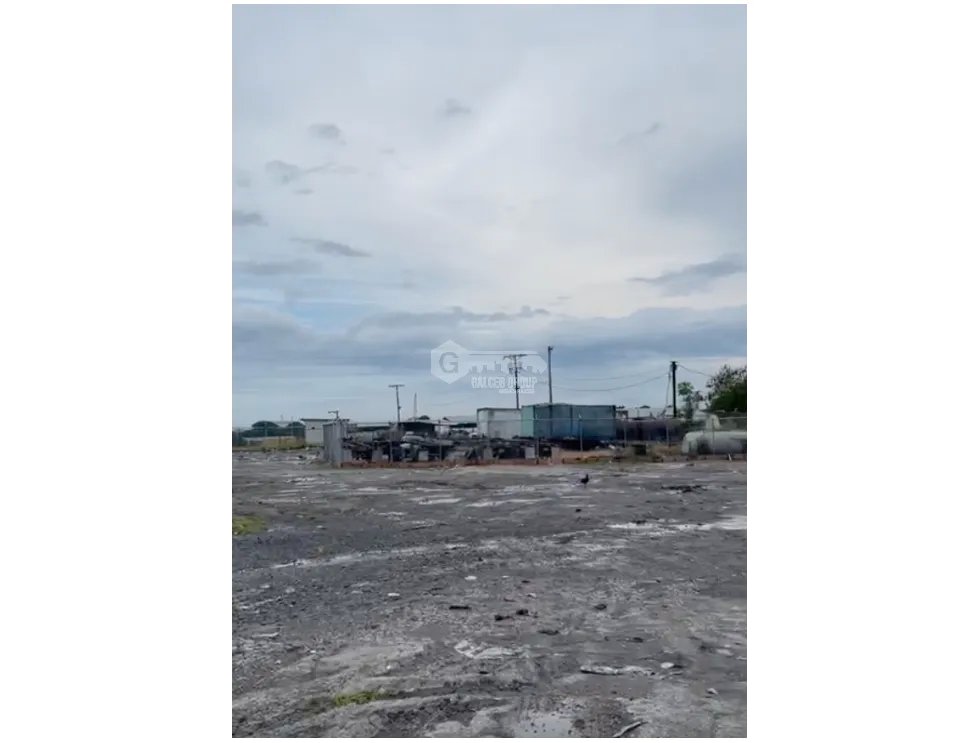 TERRENO PARA USO COMERCIAL / MAÑANITAS / CERCADO / 4518 M2