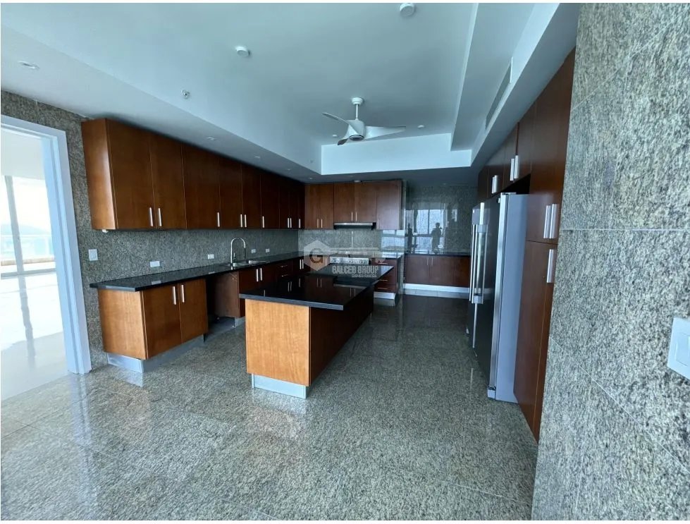 Apartment for rent in Punta Paitilla