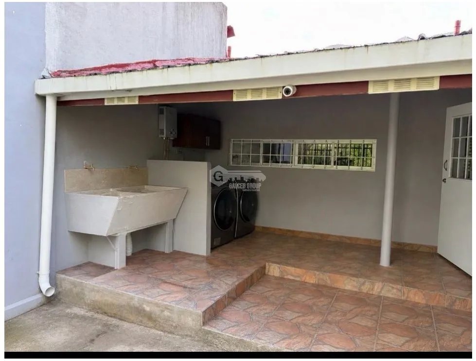 ANCON / ALBROOK / 742M / 4 HABITACIONES / 3 BAÑOS / PATIO / JARDIN