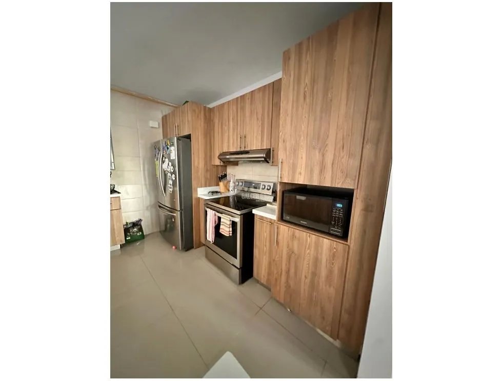 ALTOS DEL BOSQUE / EL DORAL / 4 HABITACIONES / 320m2 / AMPLIA TERRAZA
