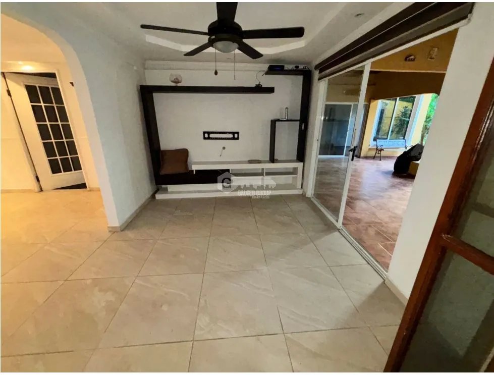 Single Family House for sale in Colon