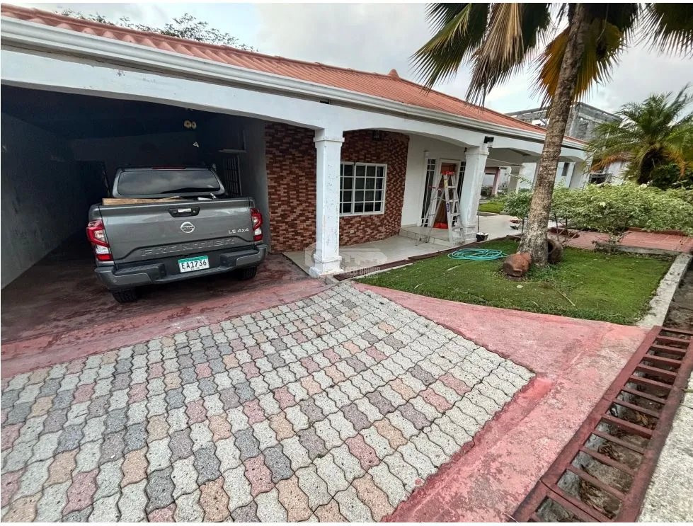 Single Family House for sale in Colon