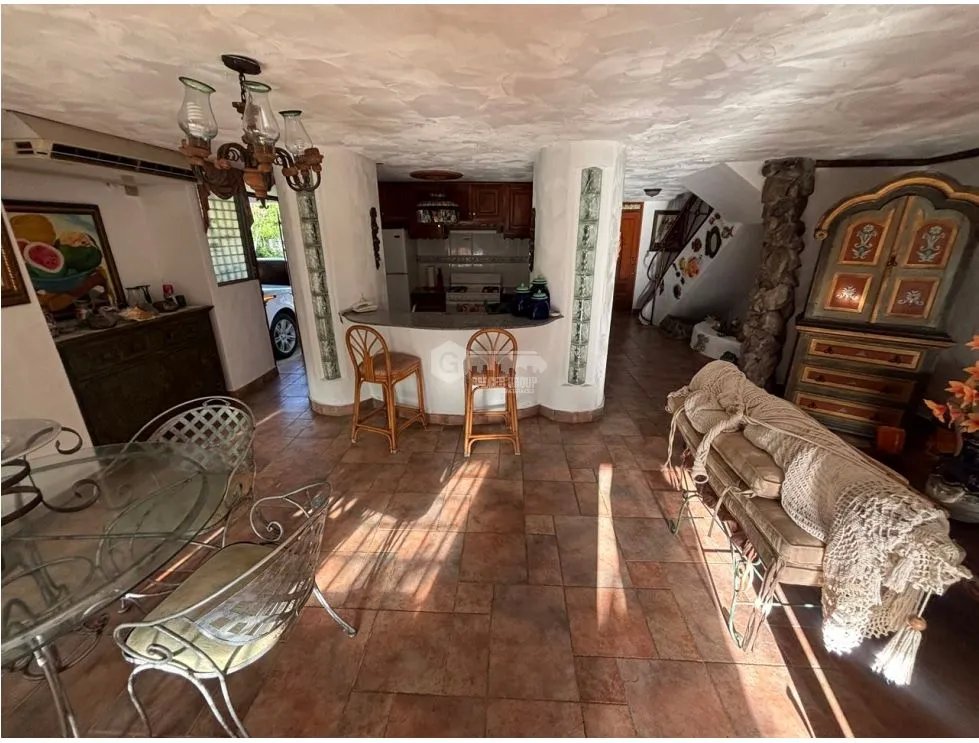 Single Family House for sale in Coronado