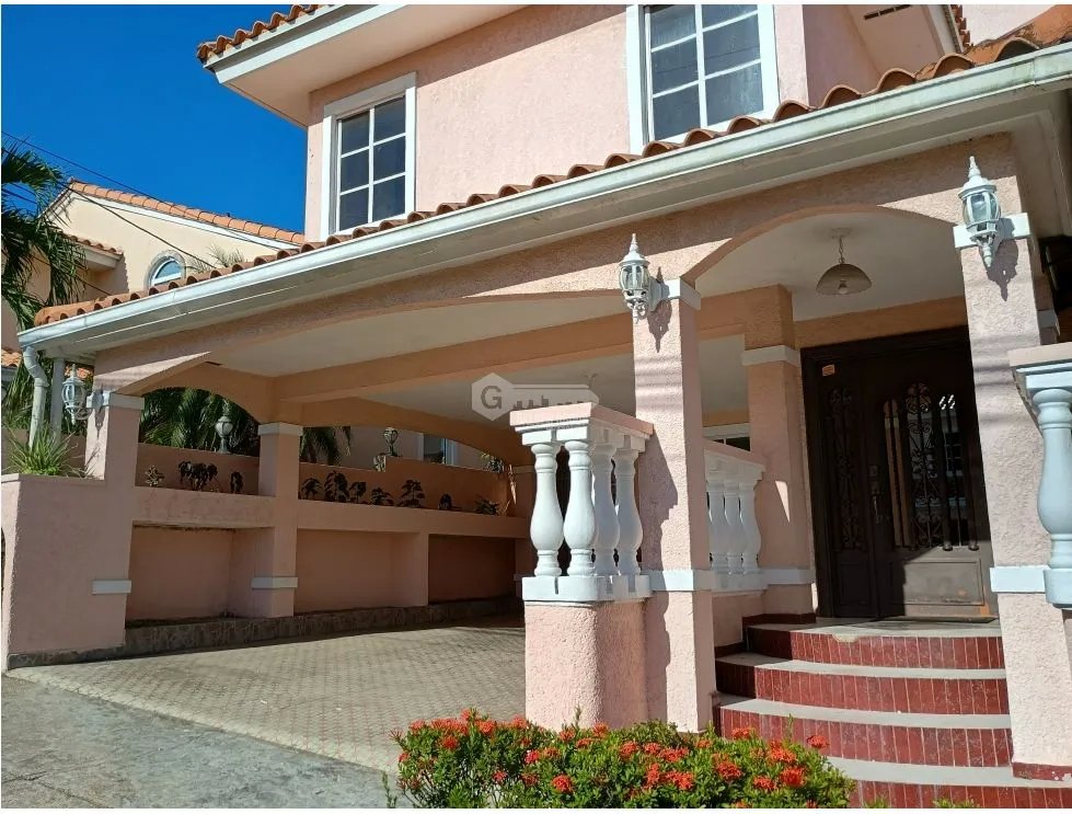 Single Family House for rent in Altos de Panama