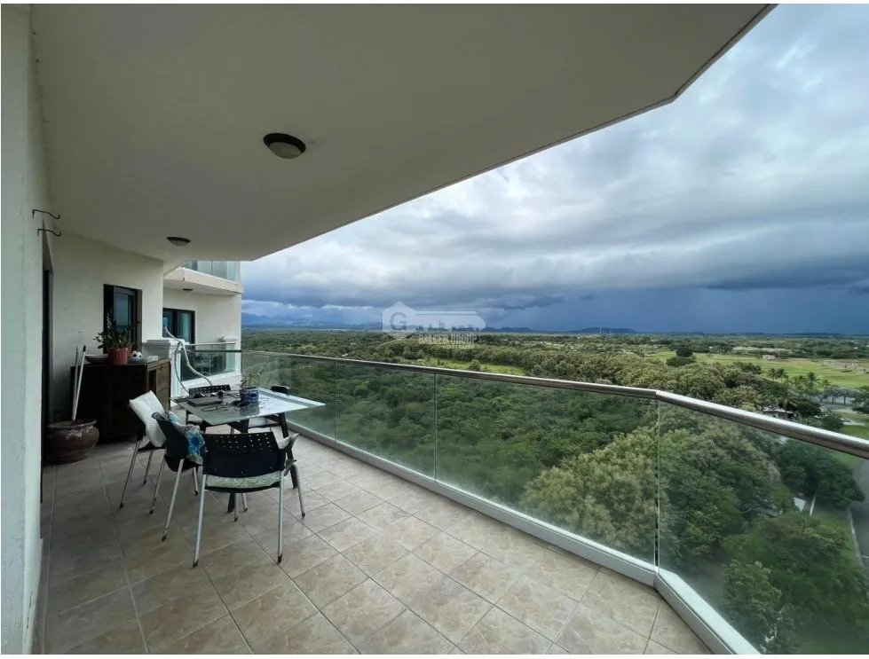 SAN CARLOS / VISTAMAR / PH LAS OLAS II / 313m2 / 3 HABITACIONES YG