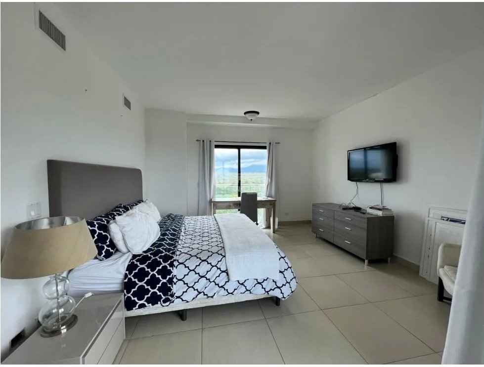 SAN CARLOS / VISTAMAR / PH LAS OLAS II / 313m2 / 3 HABITACIONES YG