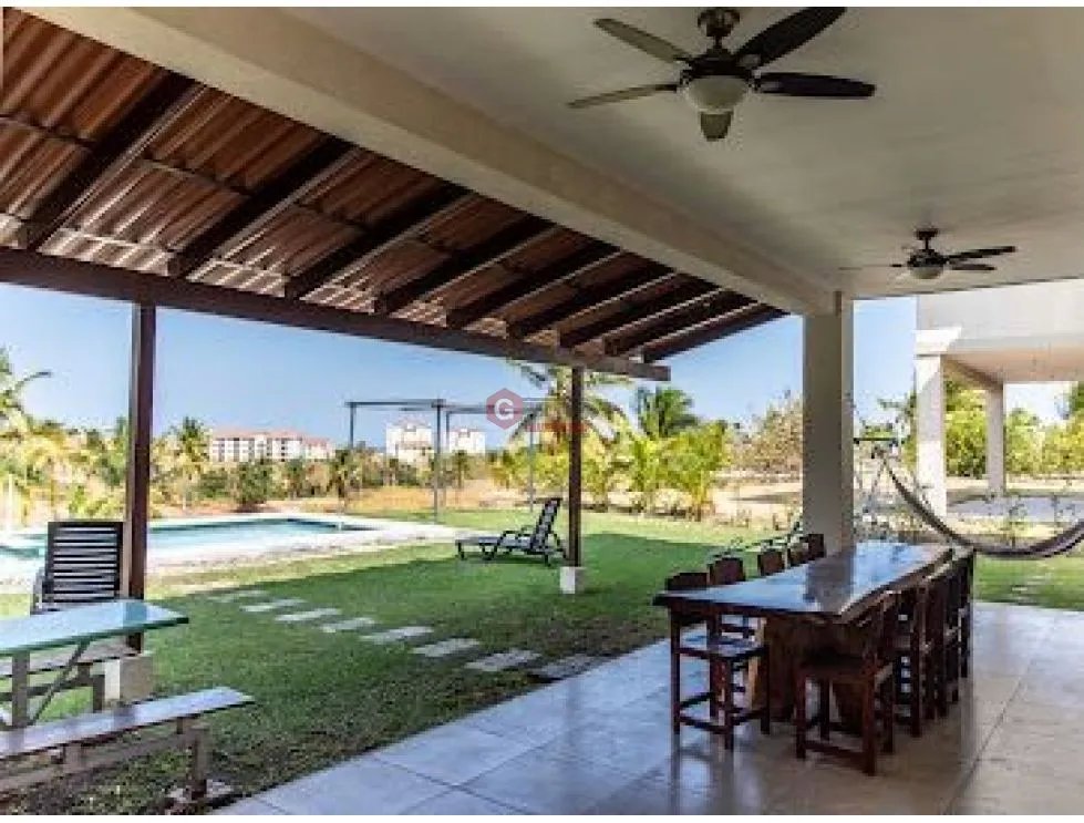 Single Family House for sale in San Carlos