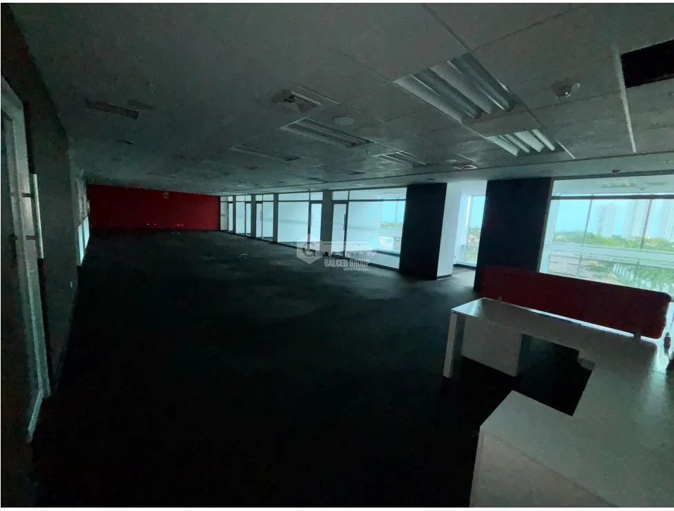 COSTA DEL ESTE / OFICINA / PLAZA REAL / 609M / DIVISIONES / VACIA