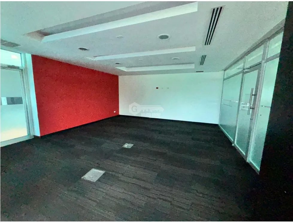 COSTA DEL ESTE / OFICINA / PLAZA REAL / 609M / DIVISIONES / VACIA