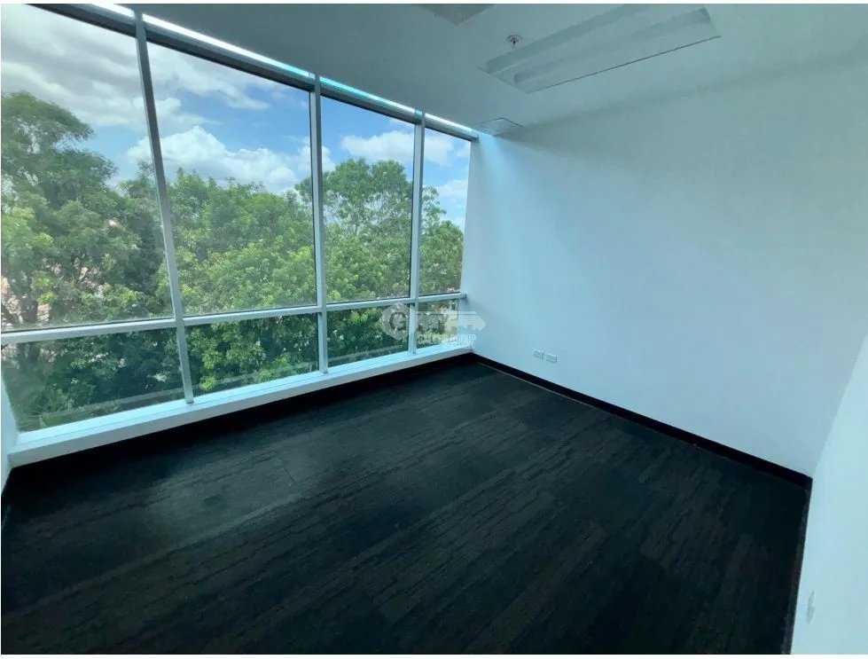 COSTA DEL ESTE / OFICINA / PLAZA REAL / 609M / DIVISIONES / VACIA