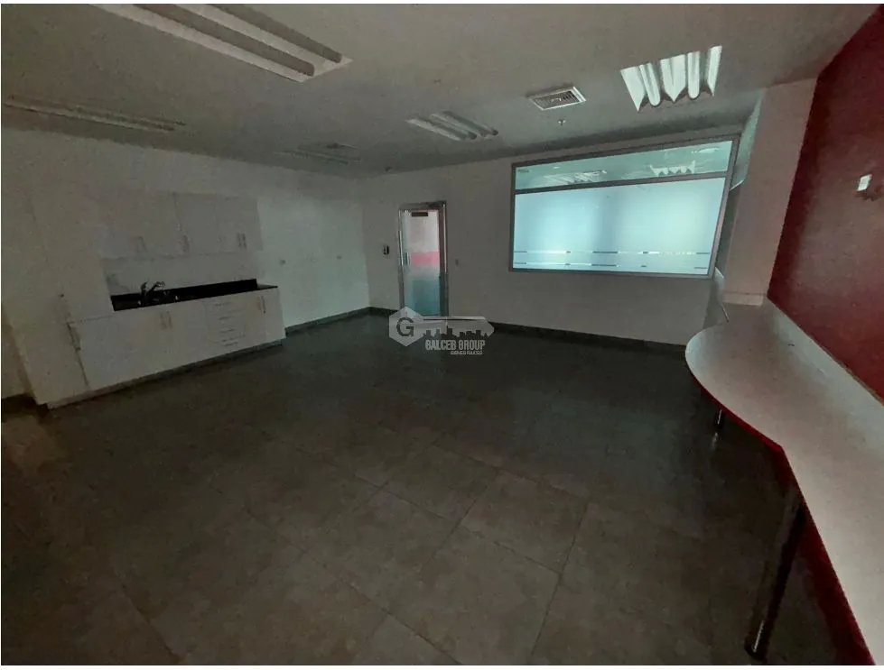COSTA DEL ESTE / OFICINA / PLAZA REAL / 609M / DIVISIONES / VACIA