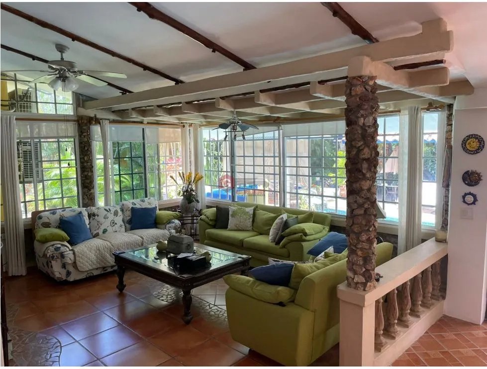 Single Family House for sale in Coronado