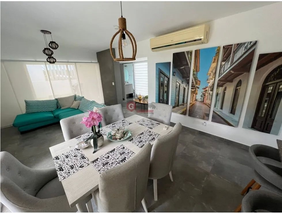 Single Family House for sale in San Carlos